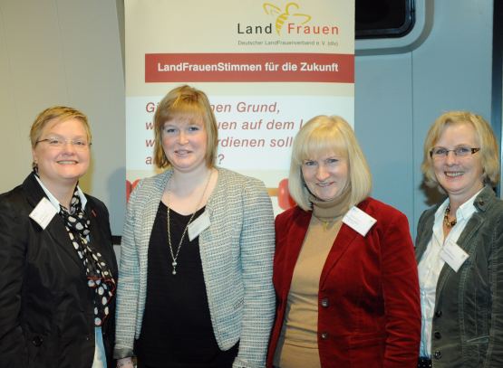 INFOS-Projekt in Berlin vorgestellt